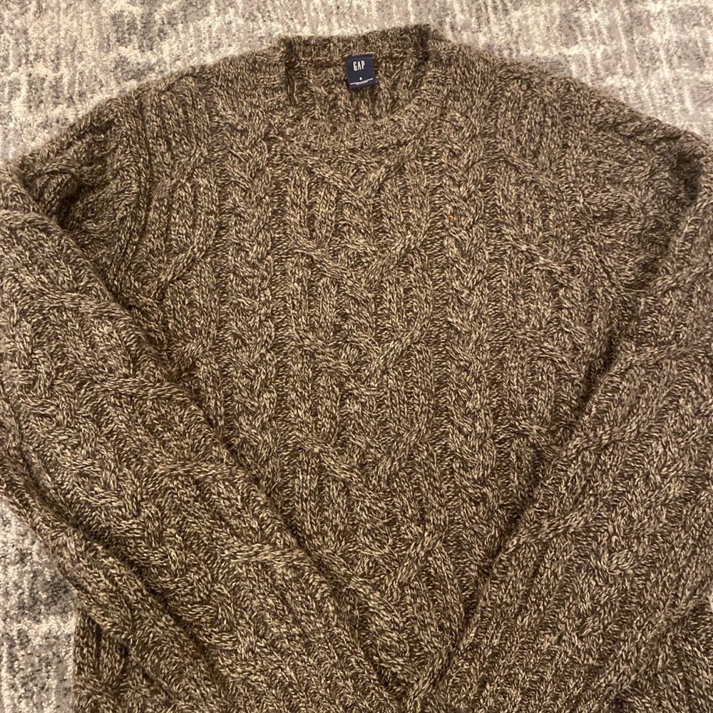 GAP Men's Textured Brown Crewneck Sweater